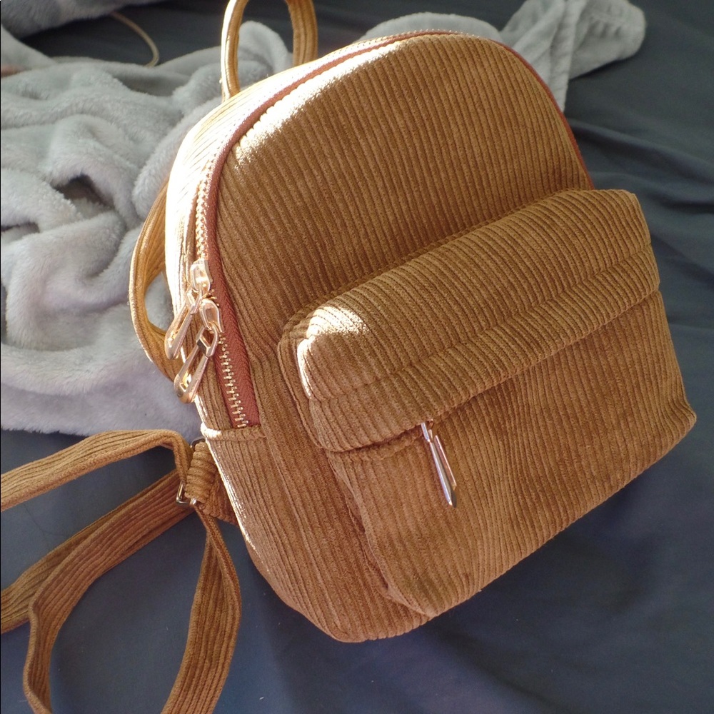❌SOLD❌ Stylish Mini Bookbag 😍